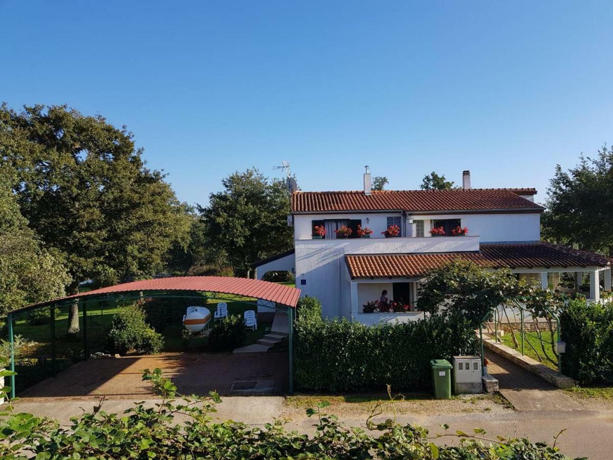 Apartmani Bauk Porec Exterior photo